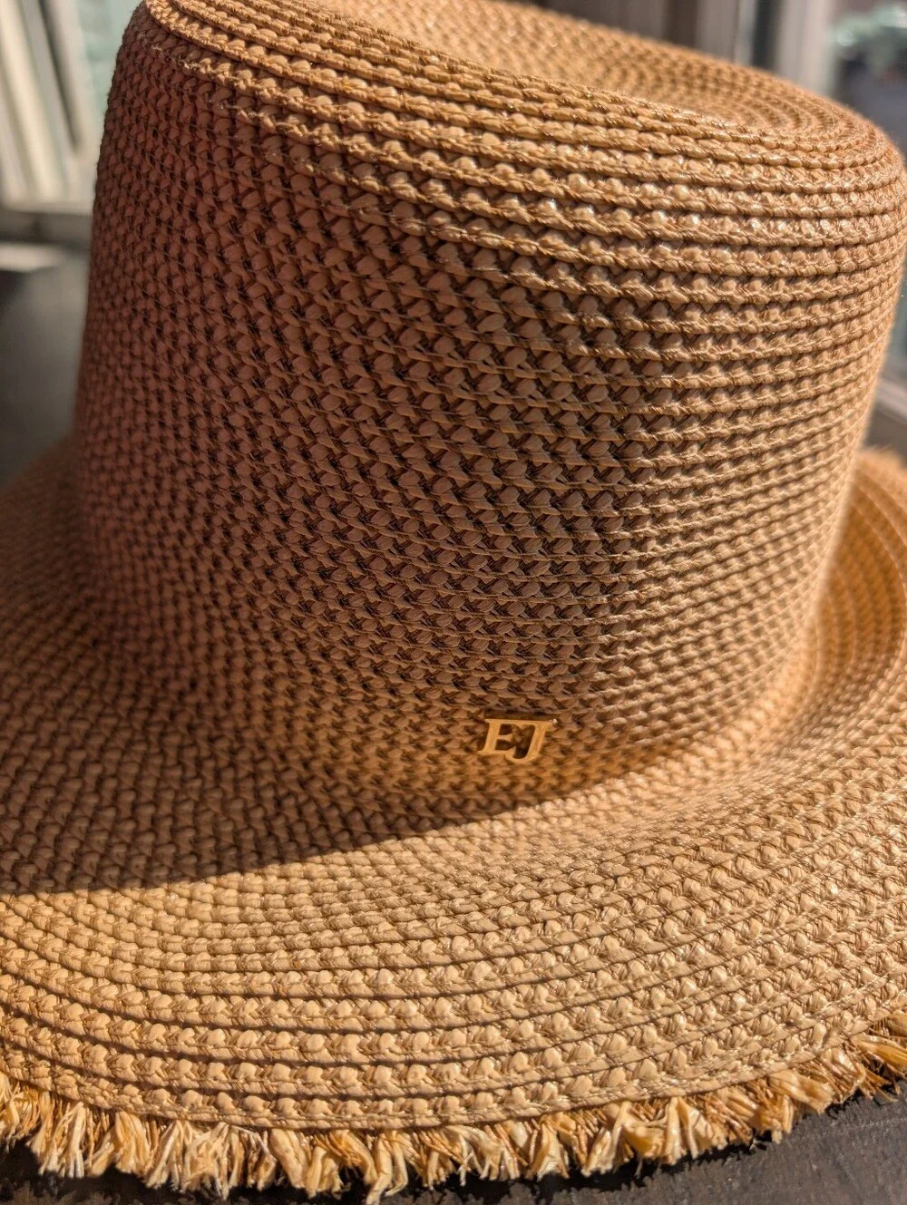 Eric Javits - Foldable Squishee - Straw Bucket Hat in Natural Beige - Size M/L - Picture 10 of 16